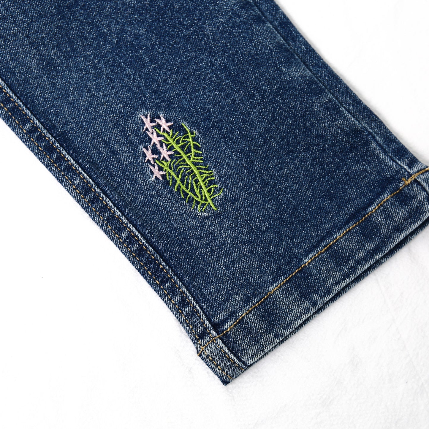 4-15T Girls Jeans, Ribbed Elastic Waist Embroidered Denim Pants